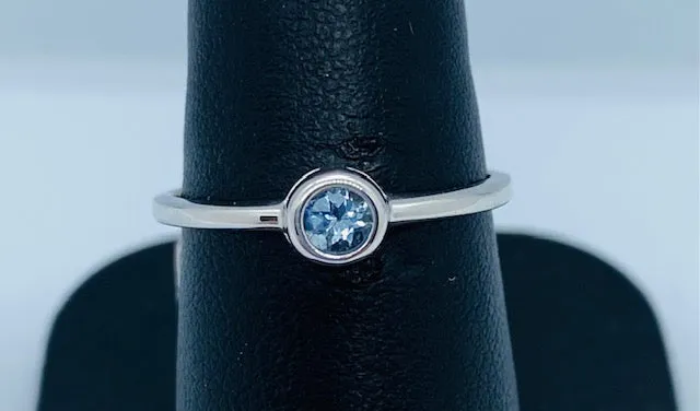 10K White gold Bezel Set Aquamarine Ring