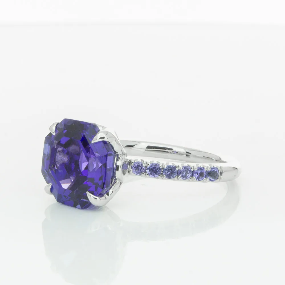 18ct White Gold Tanzanite Octavus Ring
