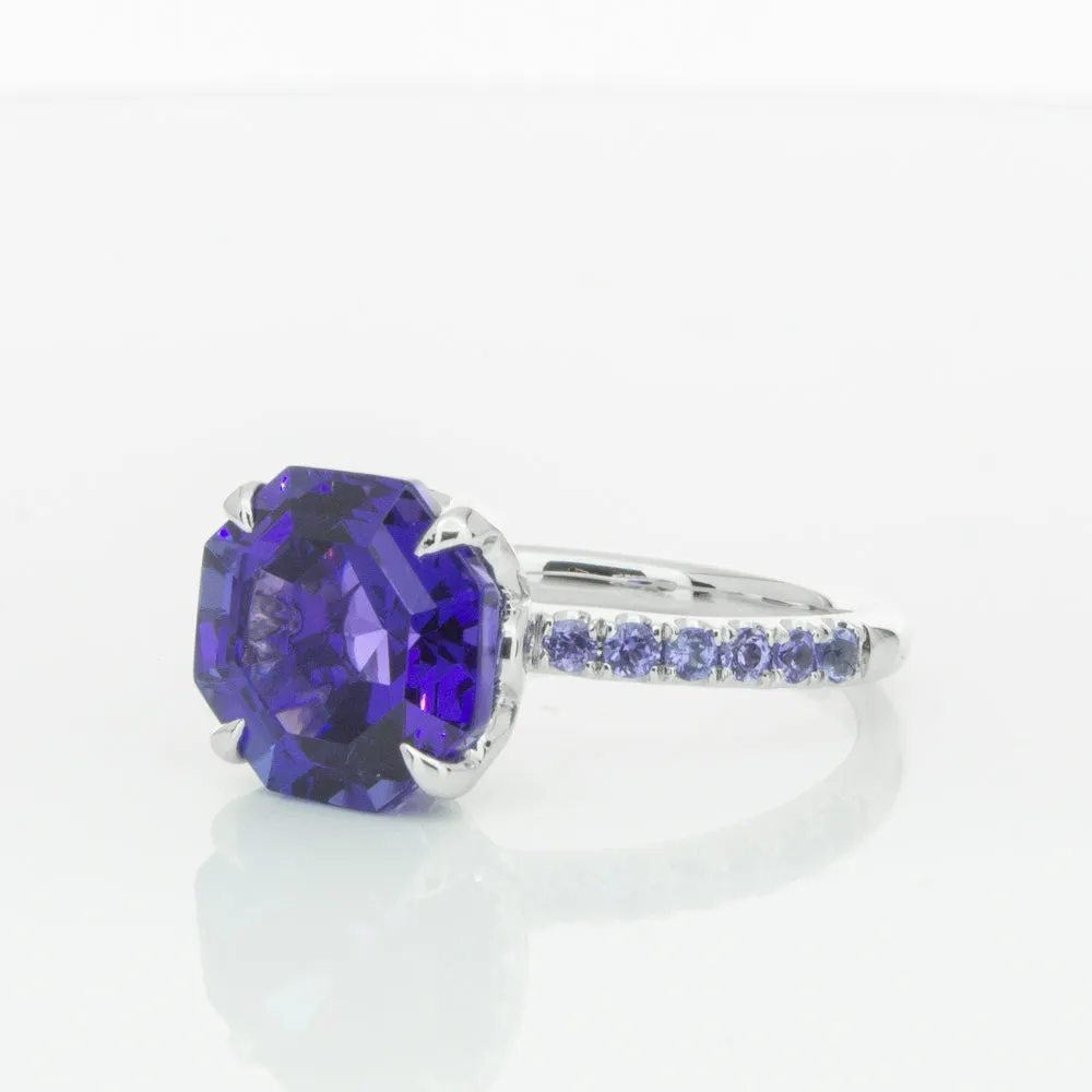 18ct White Gold Tanzanite Octavus Ring