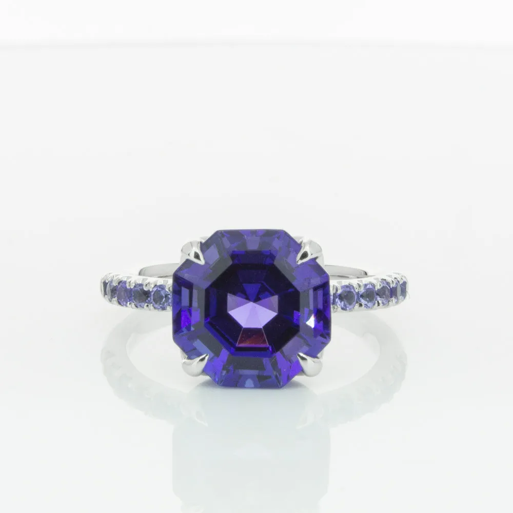 18ct White Gold Tanzanite Octavus Ring