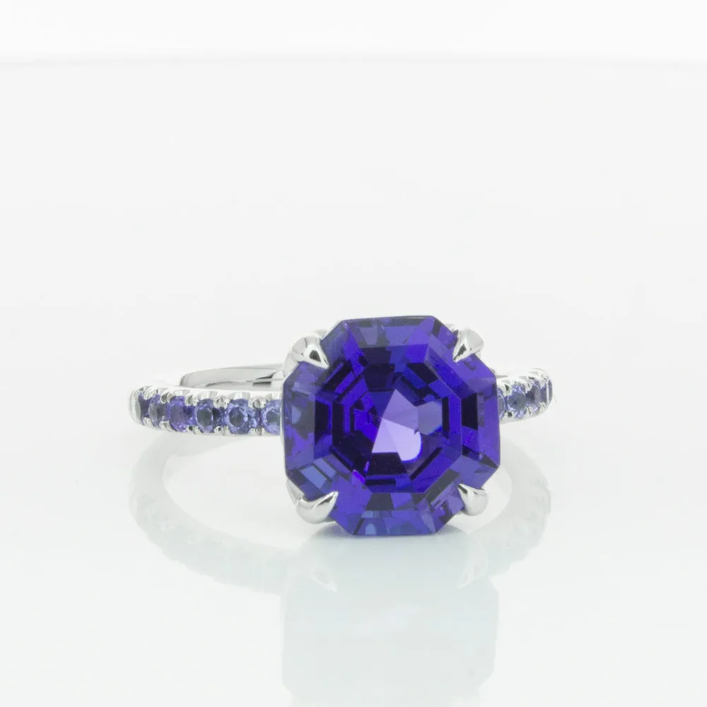 18ct White Gold Tanzanite Octavus Ring