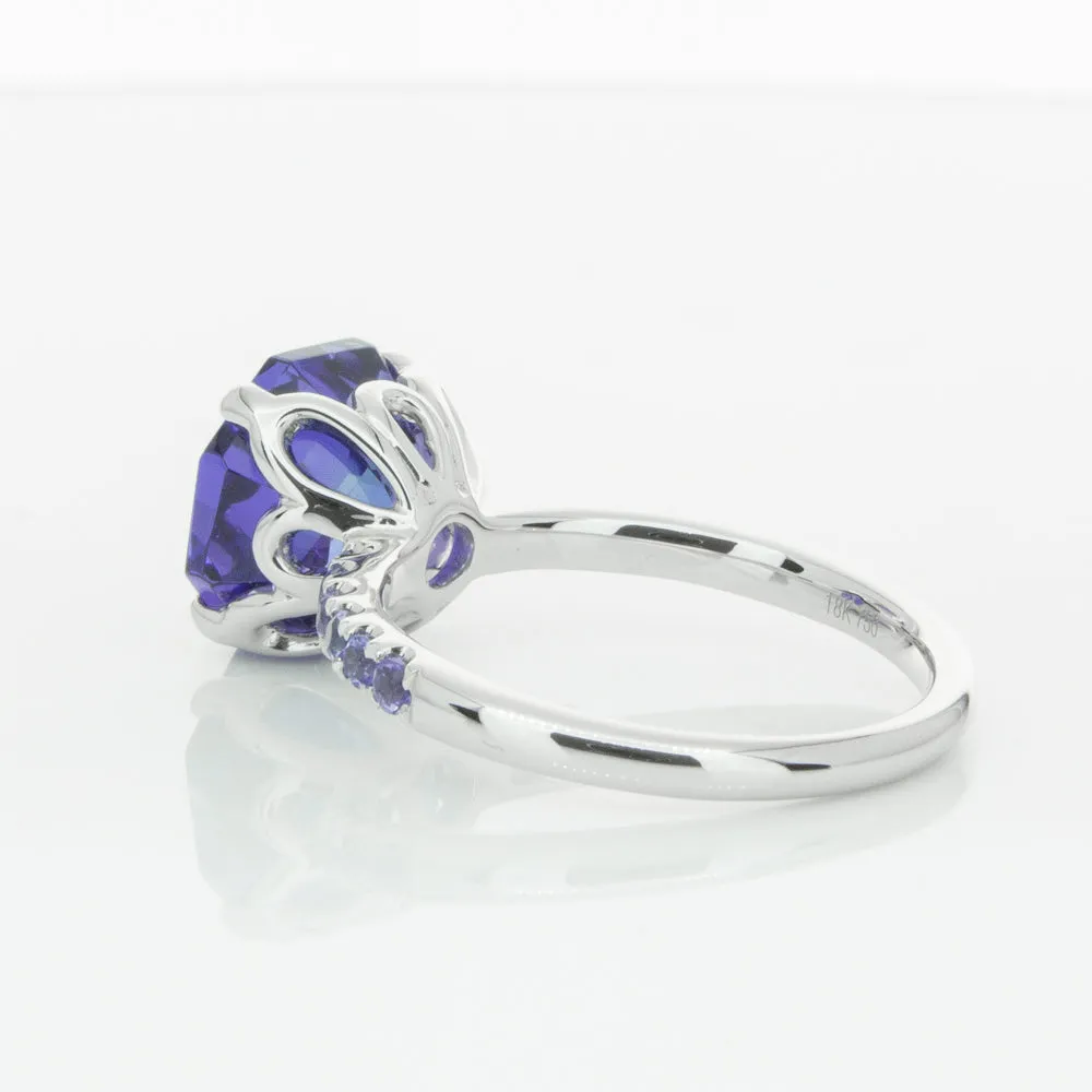 18ct White Gold Tanzanite Octavus Ring