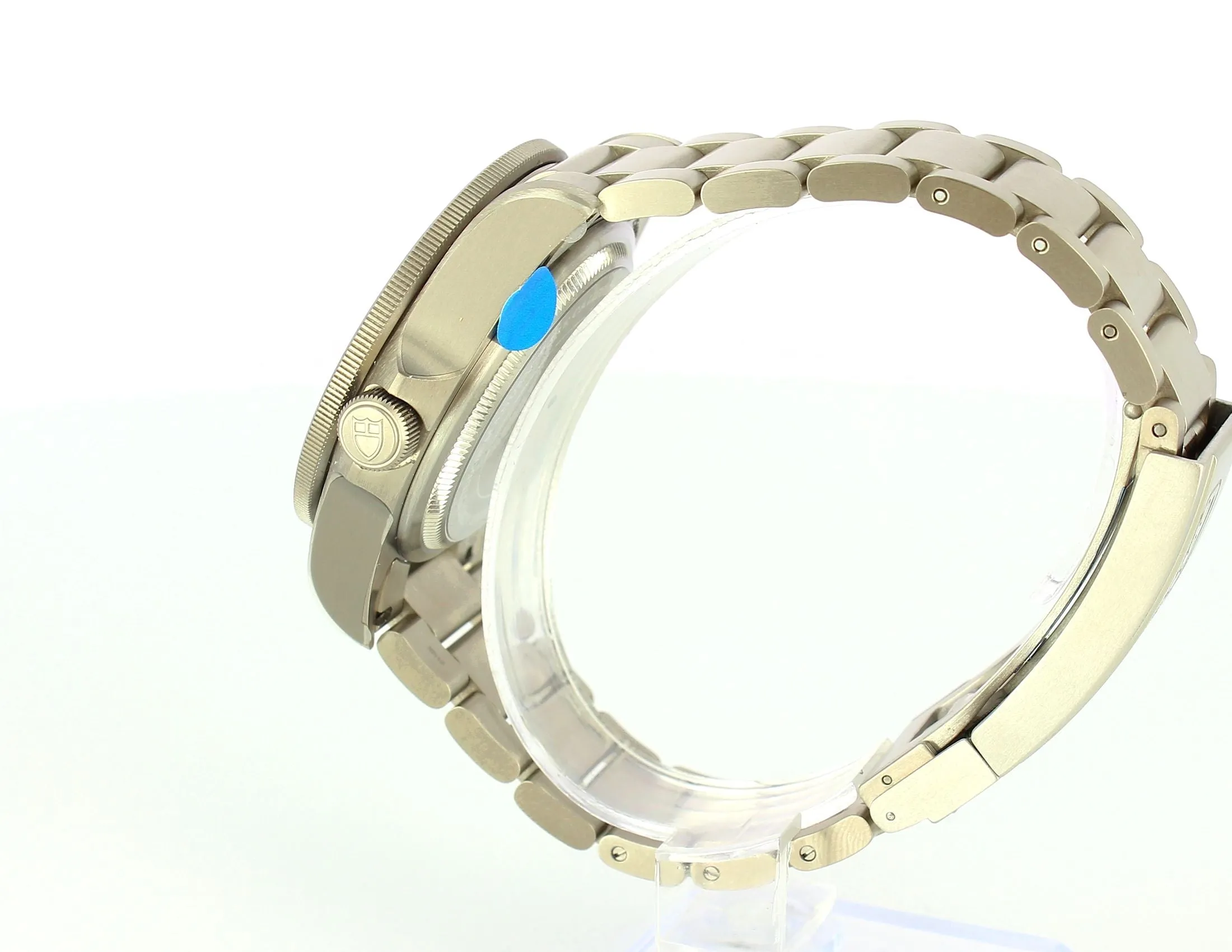 25600TN-0001