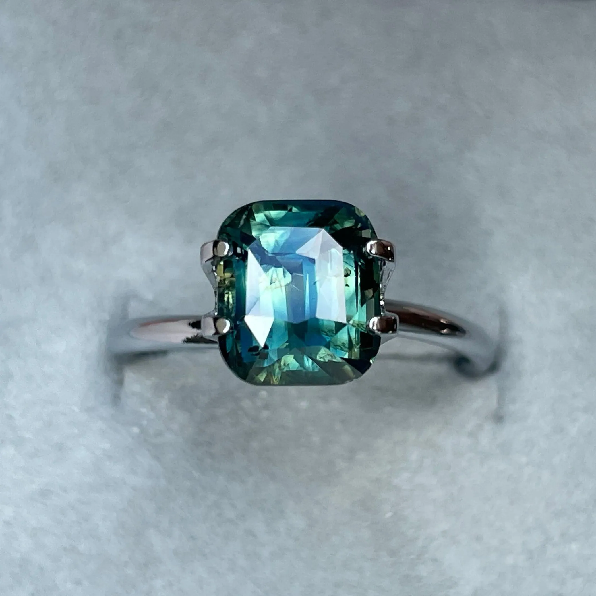 3.15 crt Green Sapphire Gemstones- Loose Genuine Blue yellow Sapphire Gems for Sale. parti sapphire for engagement ring, gems, Sapphire Ring
