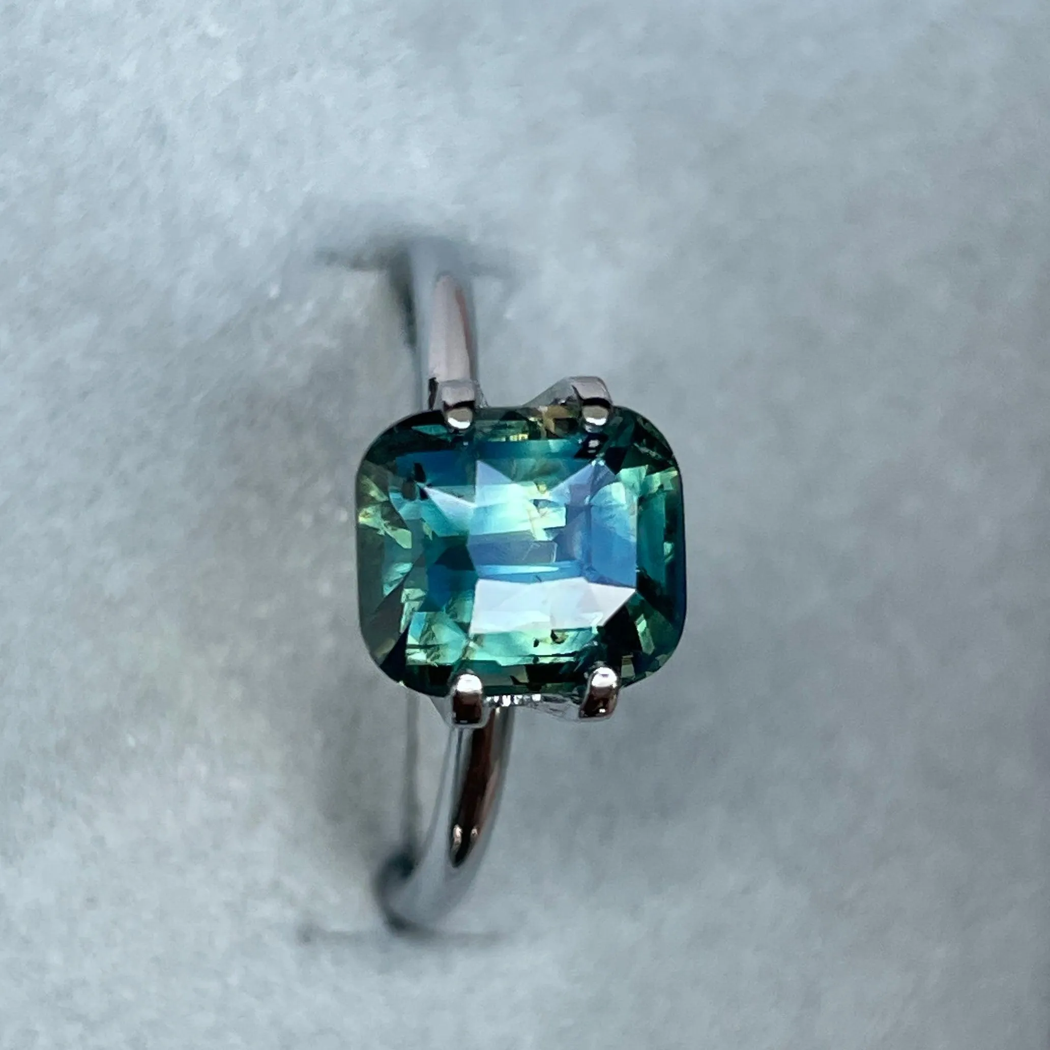 3.15 crt Green Sapphire Gemstones- Loose Genuine Blue yellow Sapphire Gems for Sale. parti sapphire for engagement ring, gems, Sapphire Ring