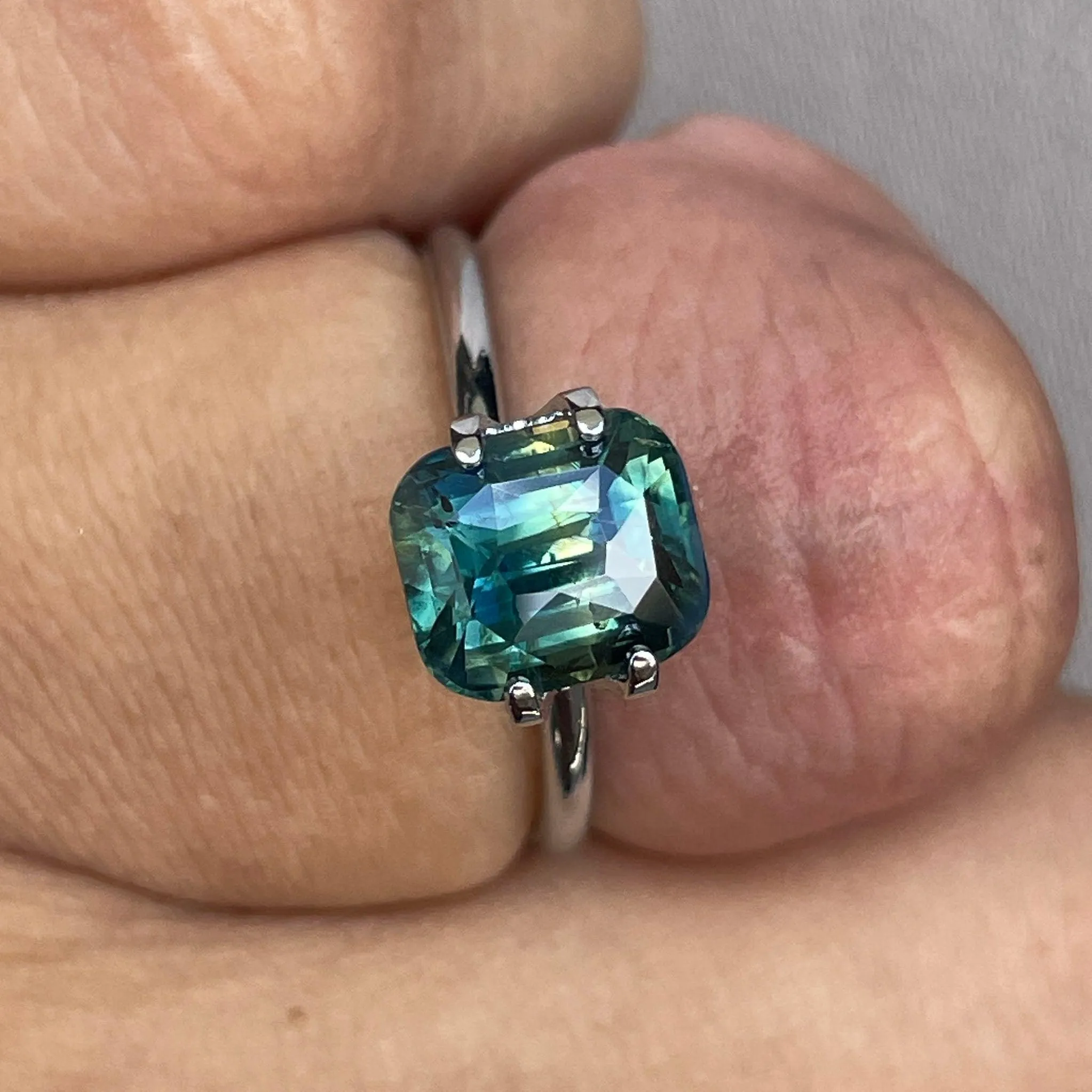 3.15 crt Green Sapphire Gemstones- Loose Genuine Blue yellow Sapphire Gems for Sale. parti sapphire for engagement ring, gems, Sapphire Ring