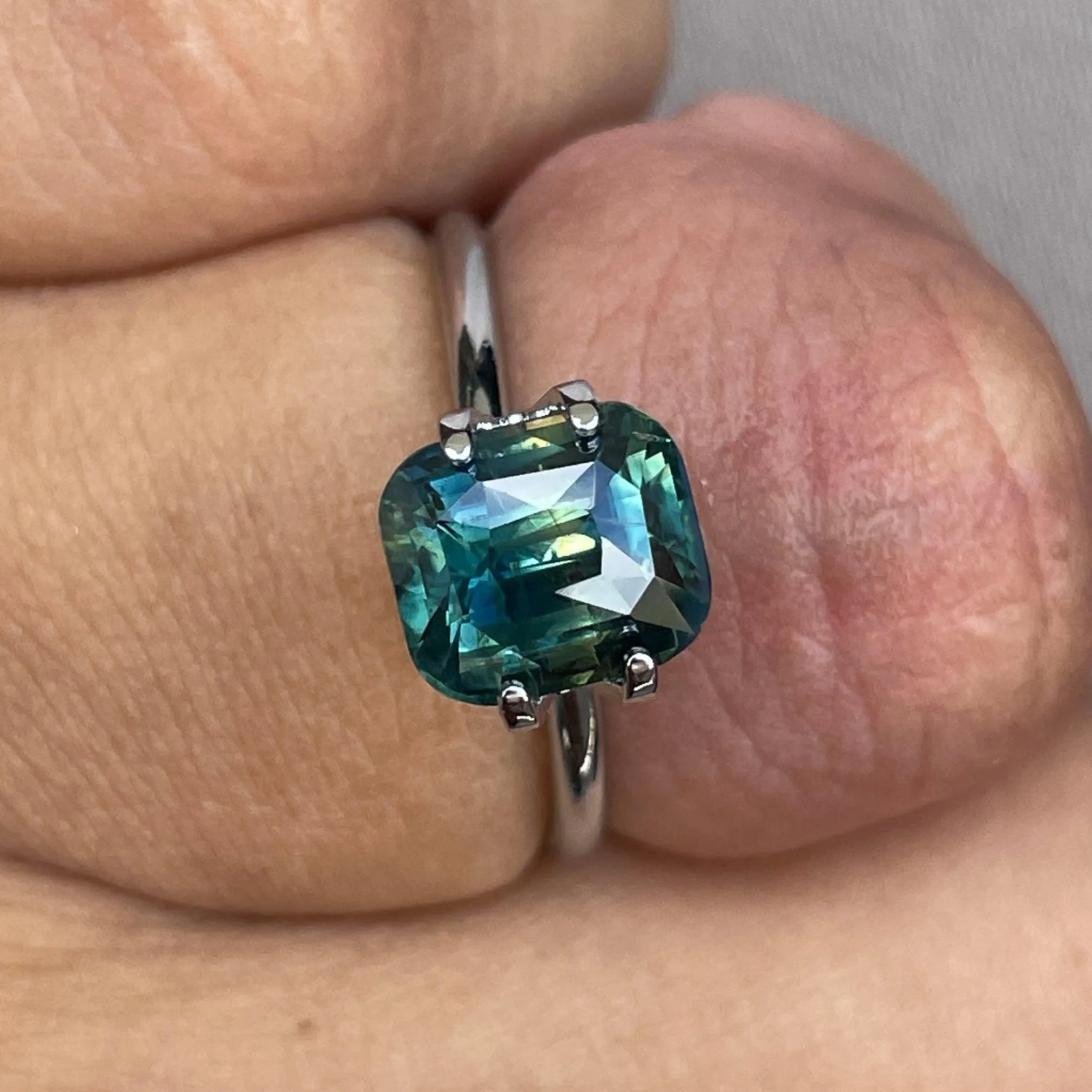3.15 crt Green Sapphire Gemstones- Loose Genuine Blue yellow Sapphire Gems for Sale. parti sapphire for engagement ring, gems, Sapphire Ring