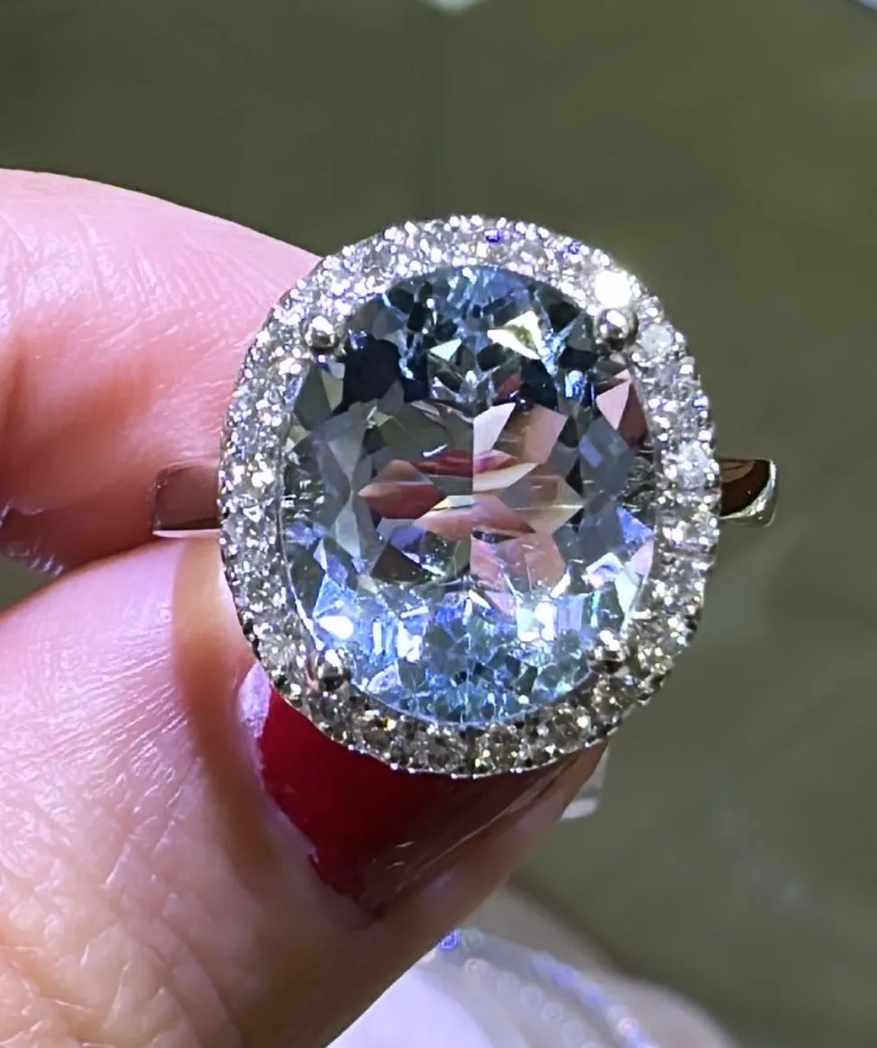 4.57ct Aquamarine & Diamond  Cocktail Ring