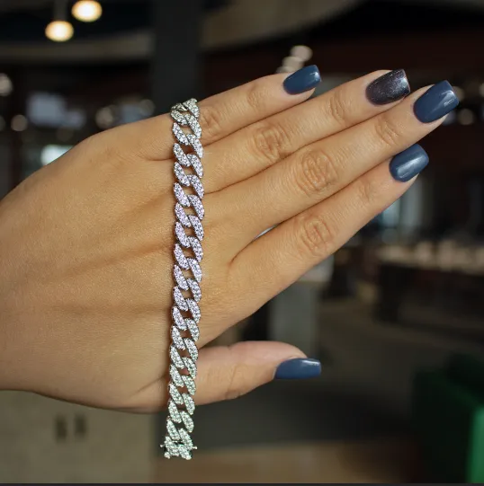 9.45ctw Diamond Pave Link Bracelet