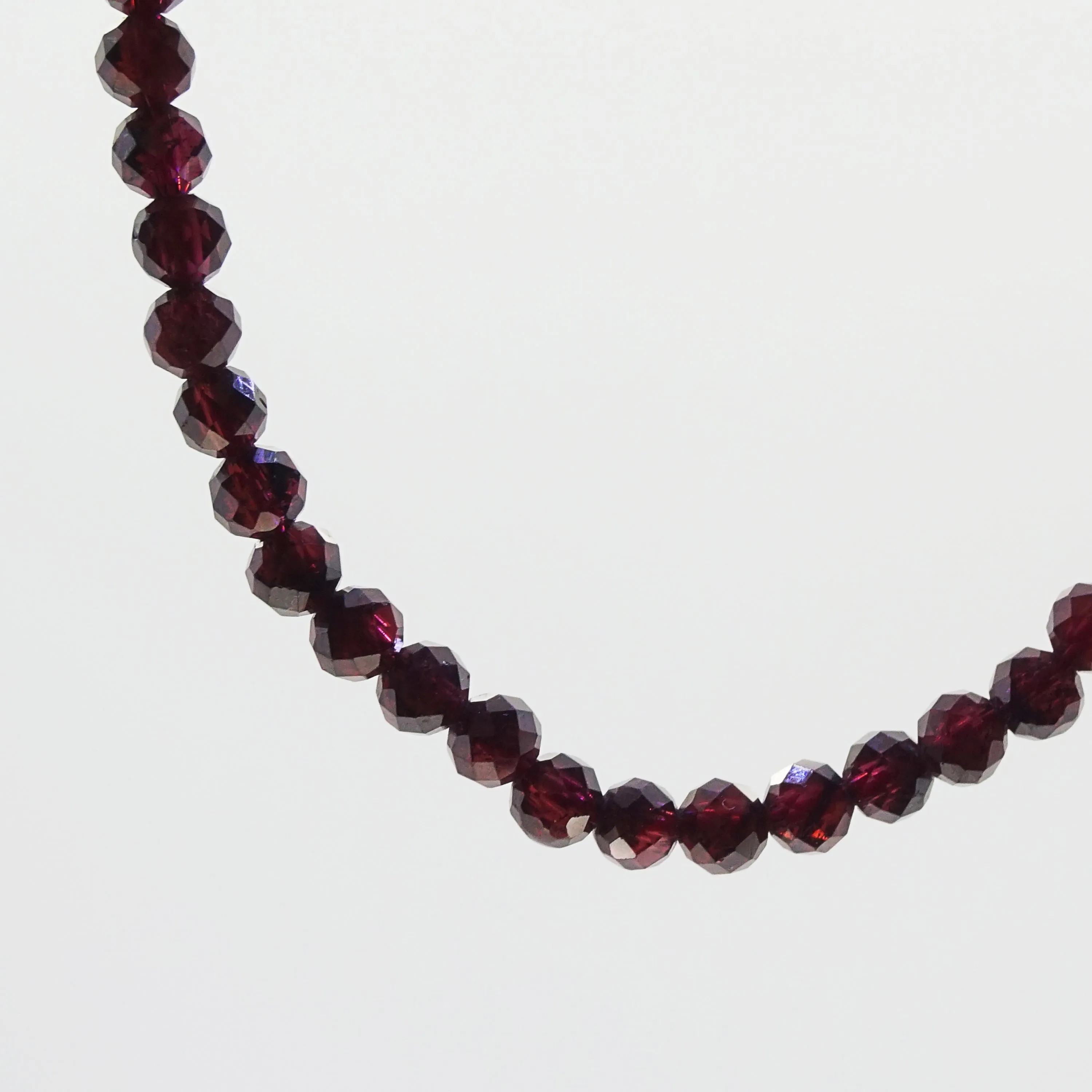 AA-Grade Almandine Garnet Faceted 4mm