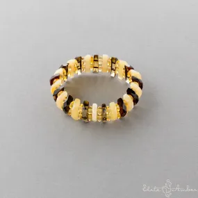 Amber bracelet "Cloudy elegance"