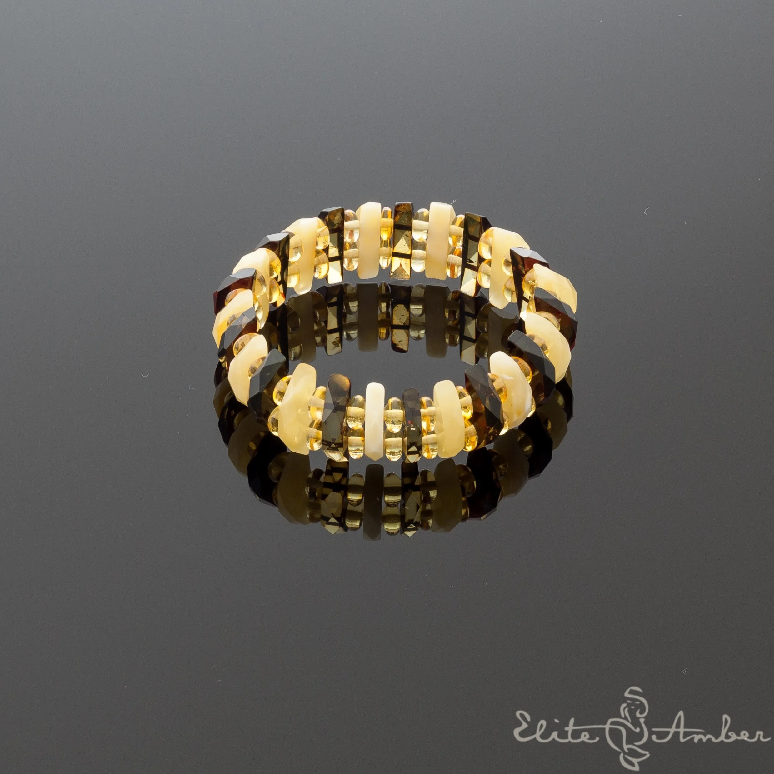 Amber bracelet "Cloudy elegance"