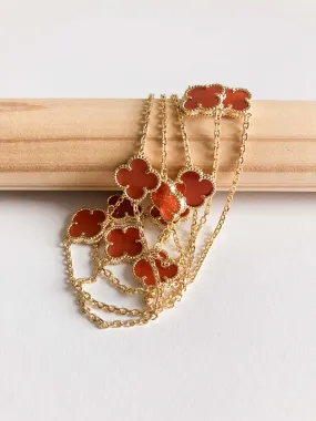 Amber Quatrefoil Rope Necklace in Gold