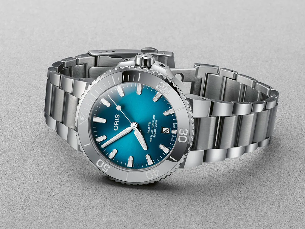 Aquis Date Coral Blue - Bracelet - 39.5mm - Ref. 01 733 7732 4155-07 8 21 05PEB