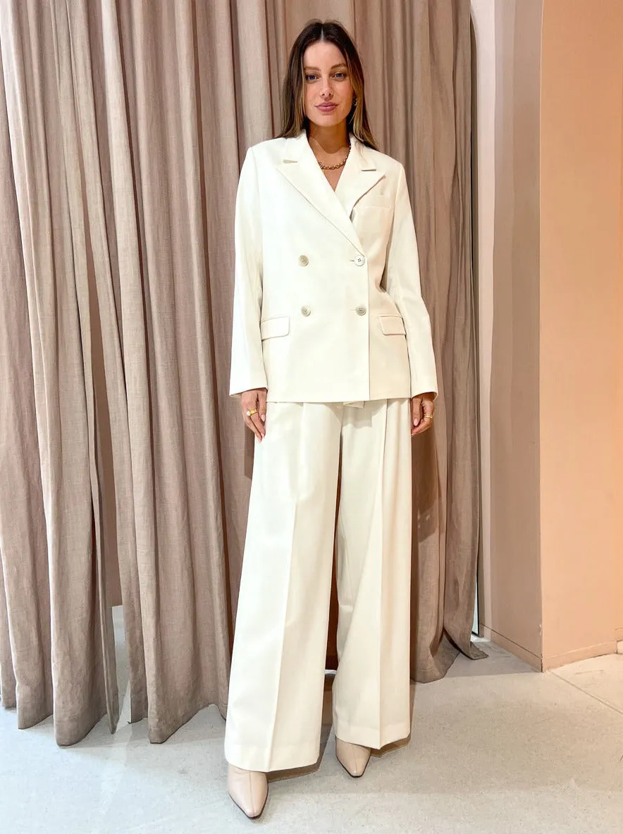 Assembly Label Maeve Suit Blazer in Cream