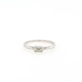 CLEARANCE - 18k White Gold Baguette Diamond Stacker Ring (I1146)