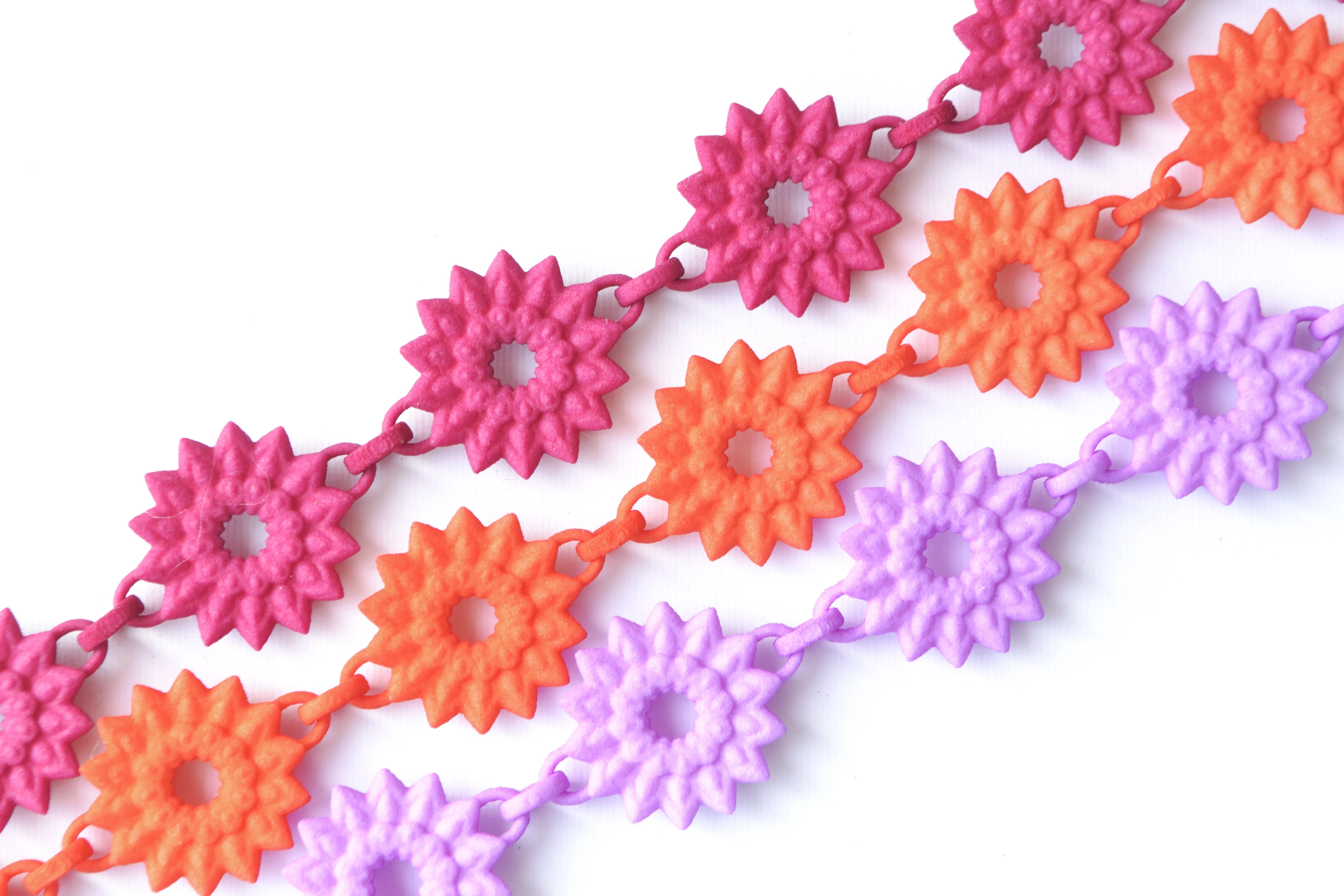 Flower Chain Bracelet - Dahlia