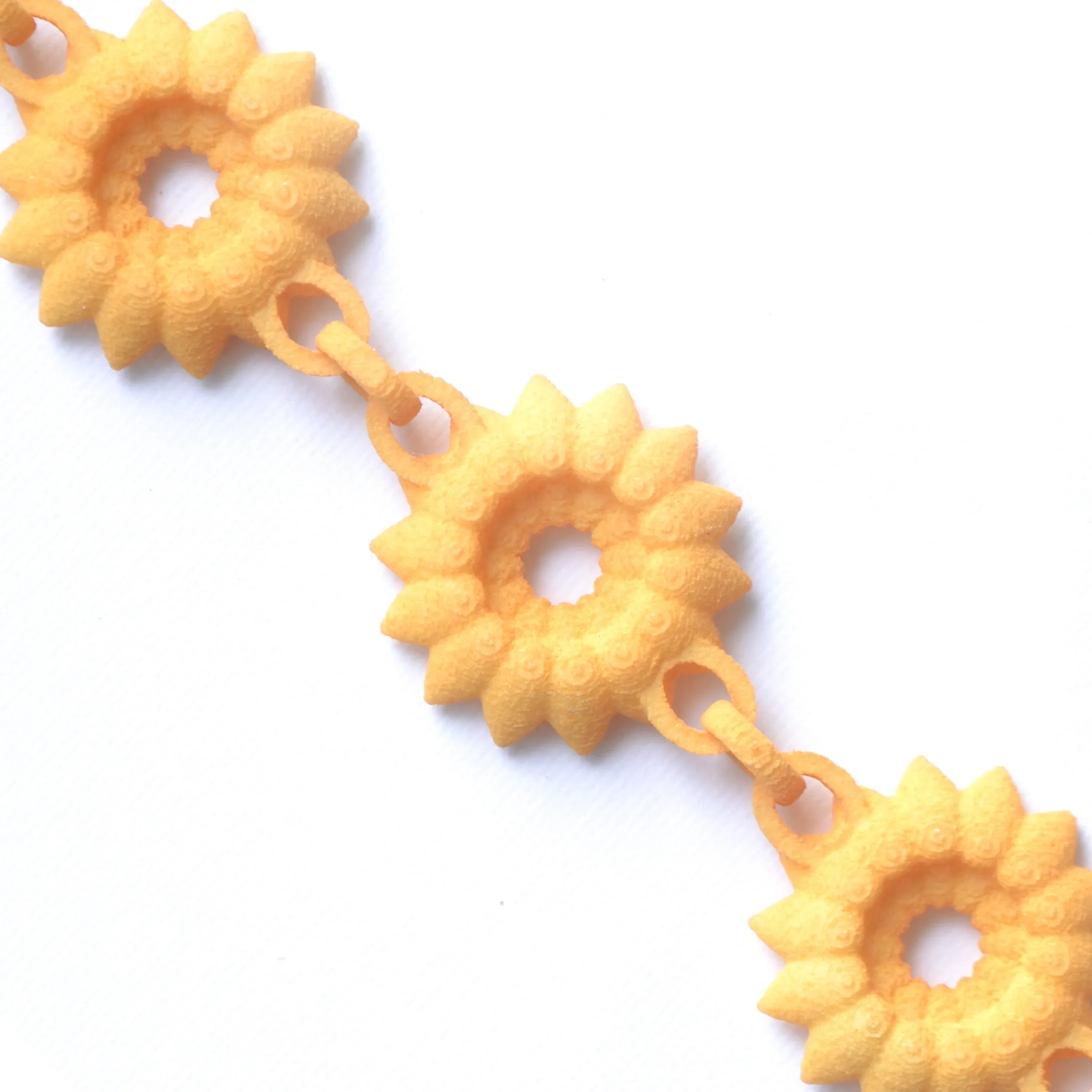 Flower Chain Bracelet - Dahlia