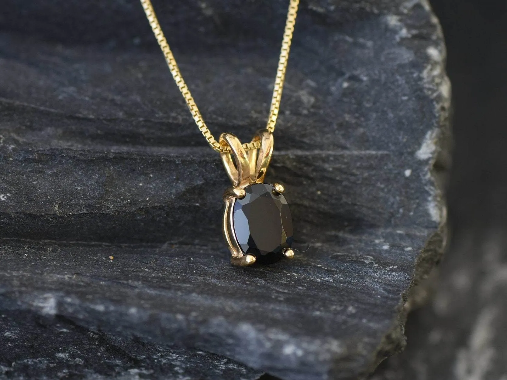 Gold Onyx Pendant - Natural Onyx Necklace, Black Oval Pendant
