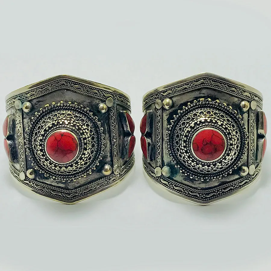 Handmade Kuchi Adjustable Bracelet With Coral Stone