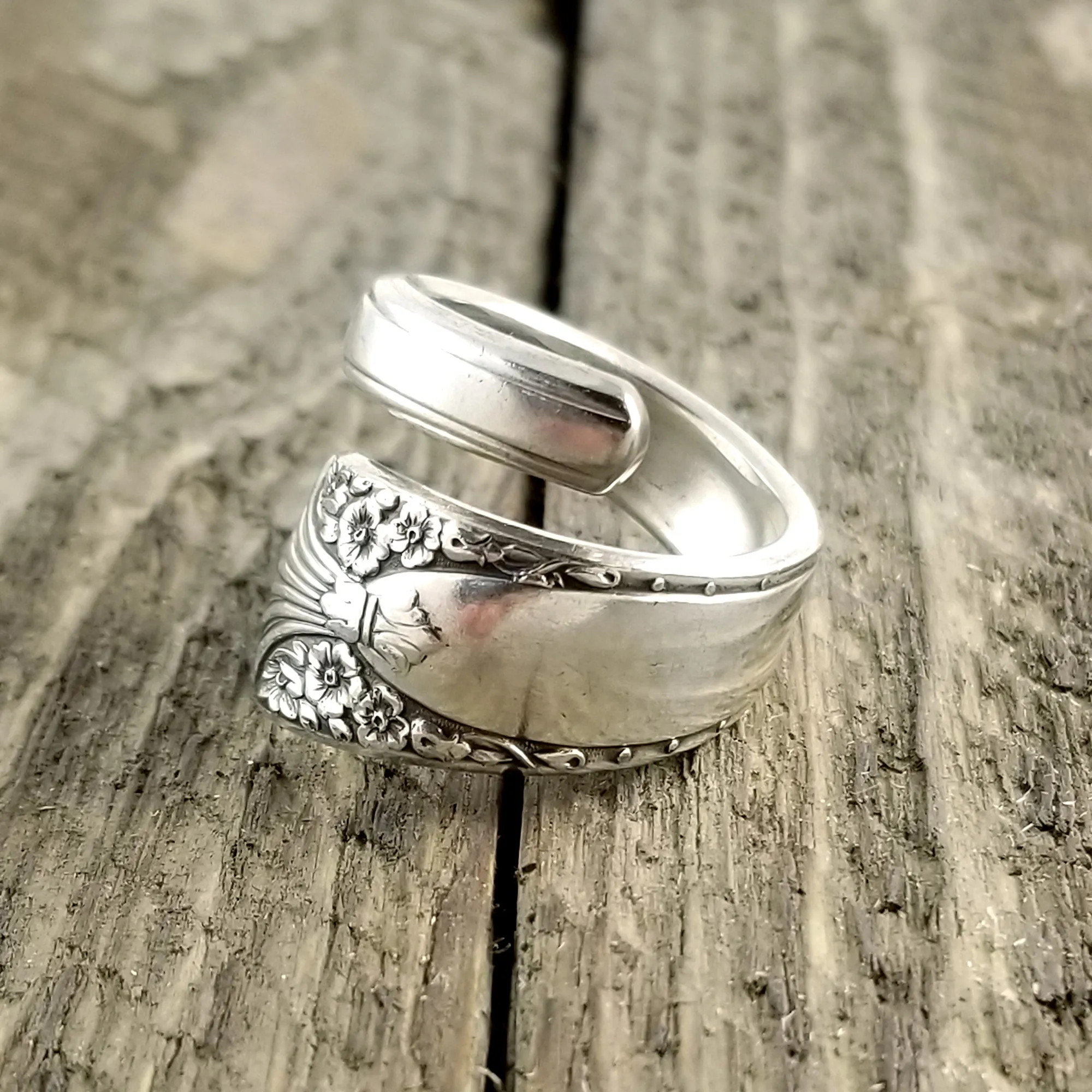 International Radiance Wrap Around Spoon Ring