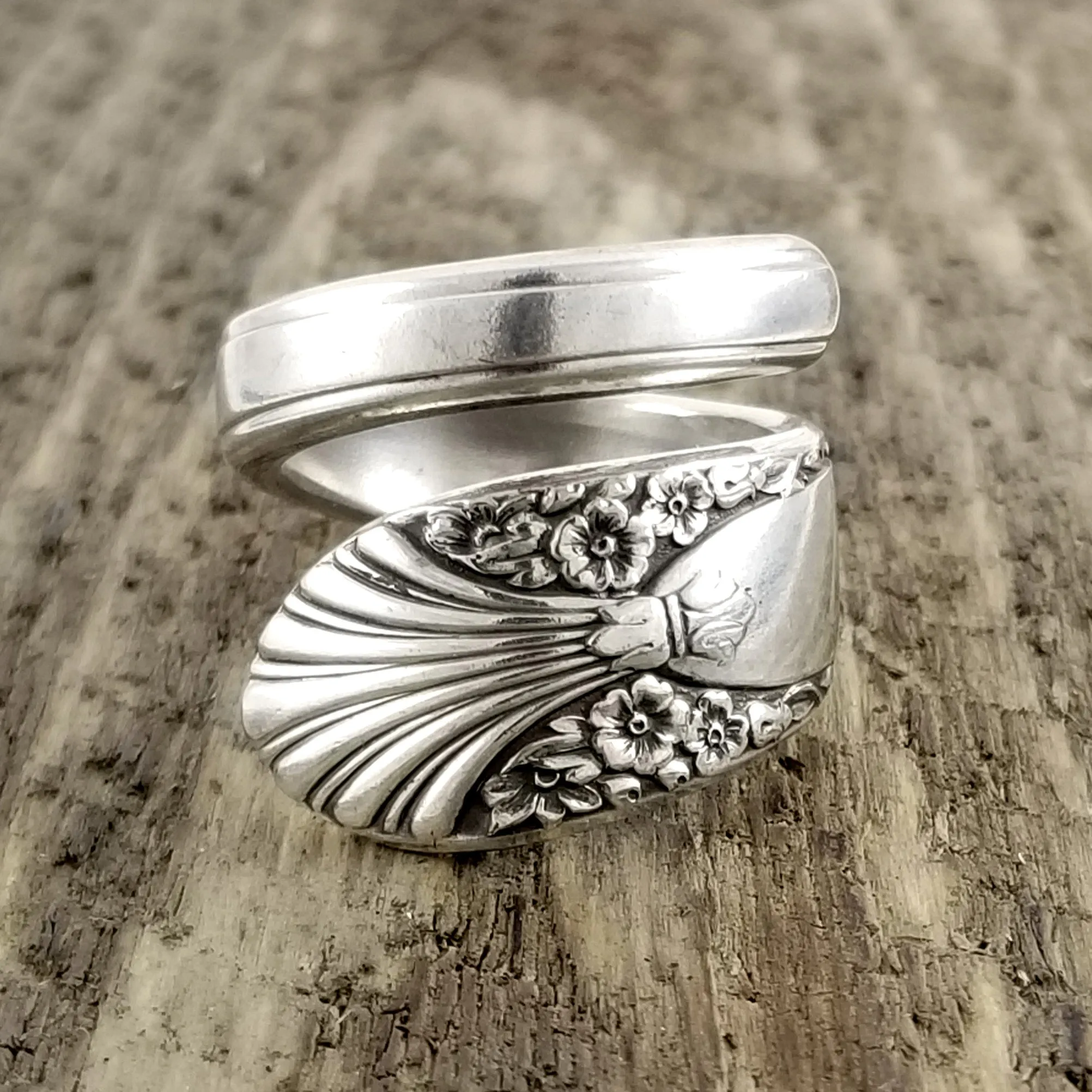 International Radiance Wrap Around Spoon Ring