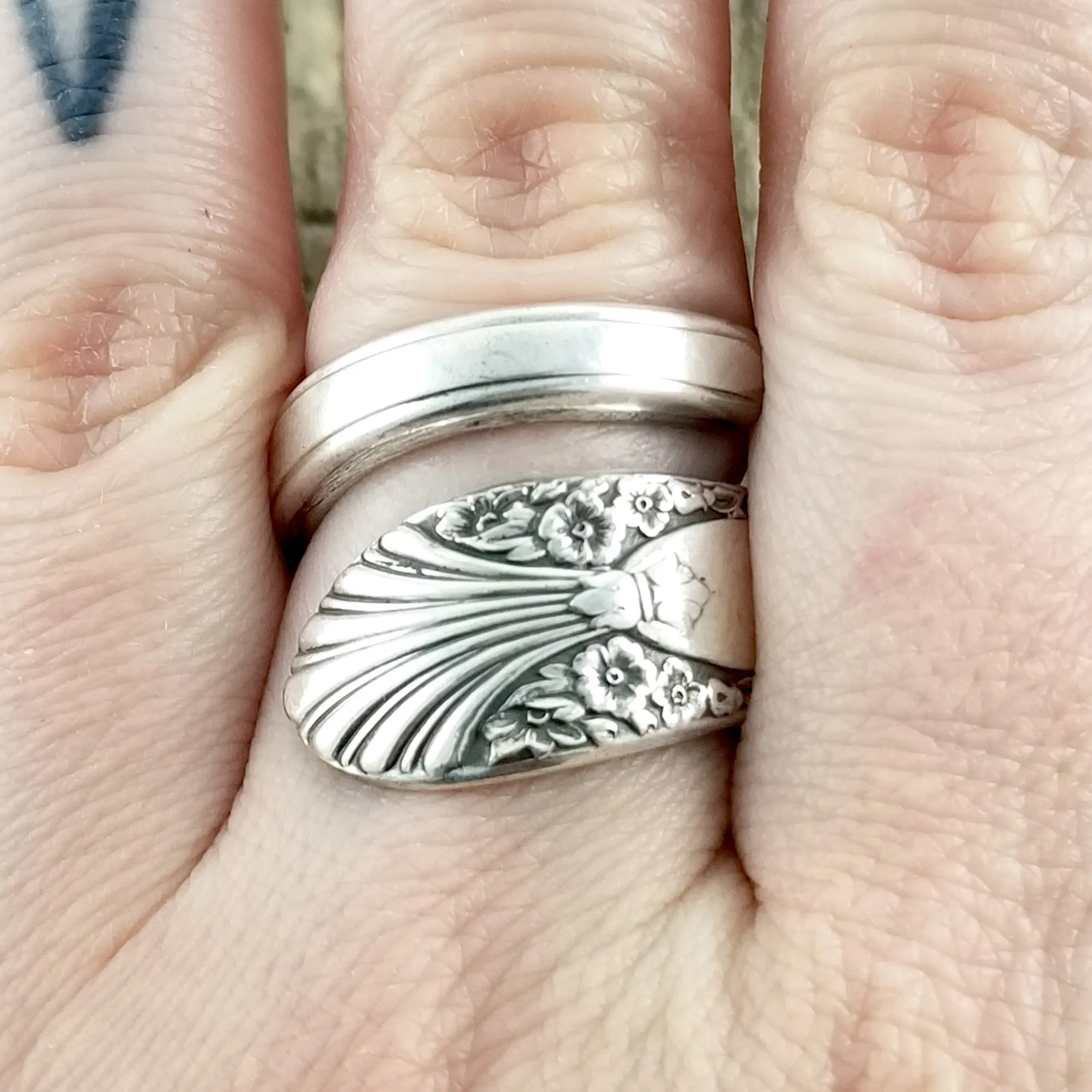 International Radiance Wrap Around Spoon Ring