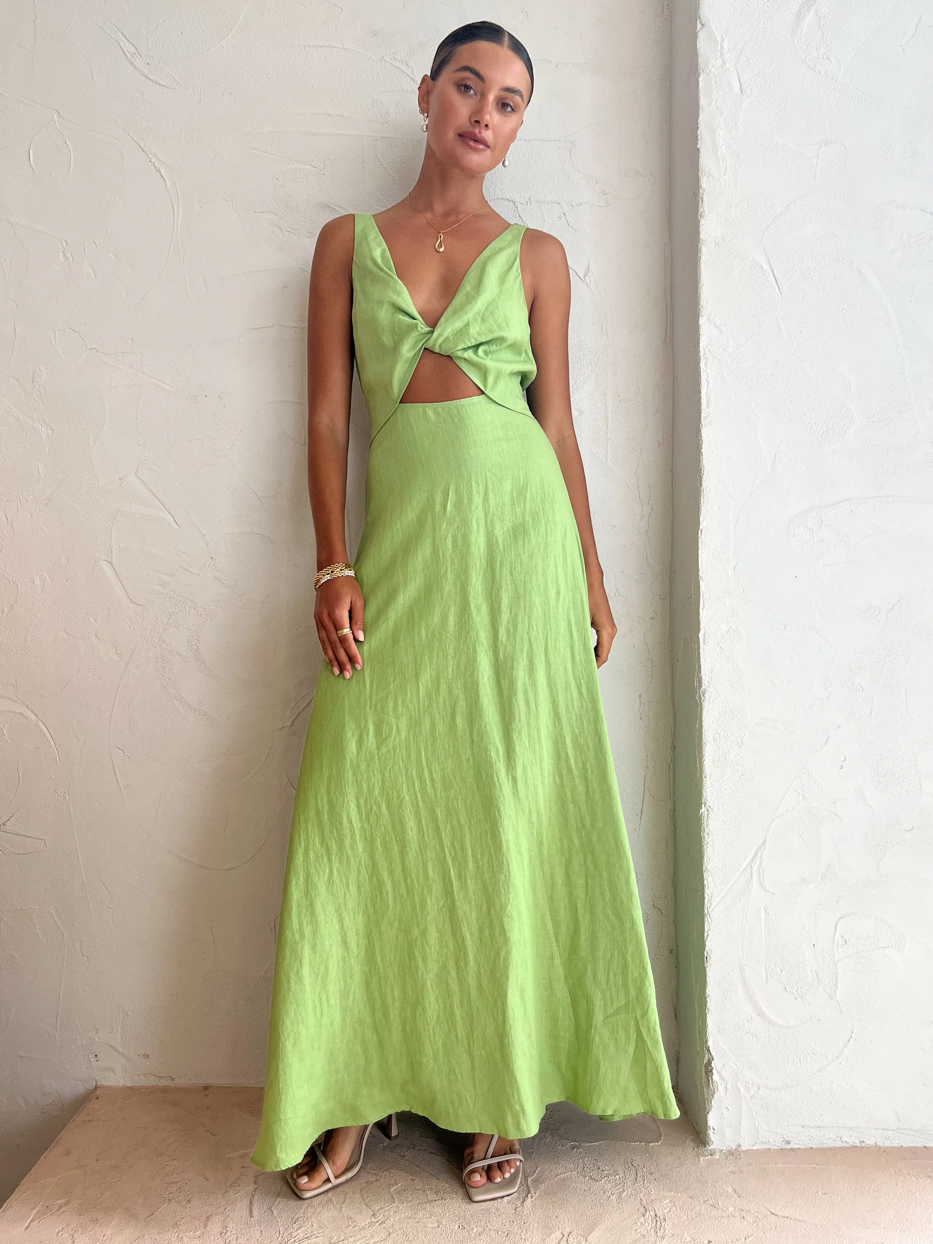 Issy Blue Skies Dress in Apple