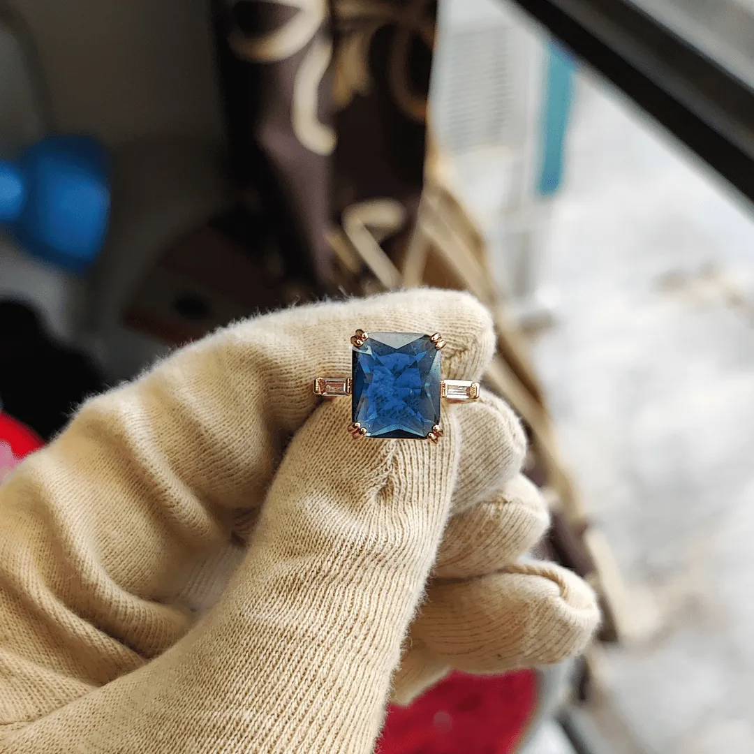 Jewelestia Radiant Allure Ring