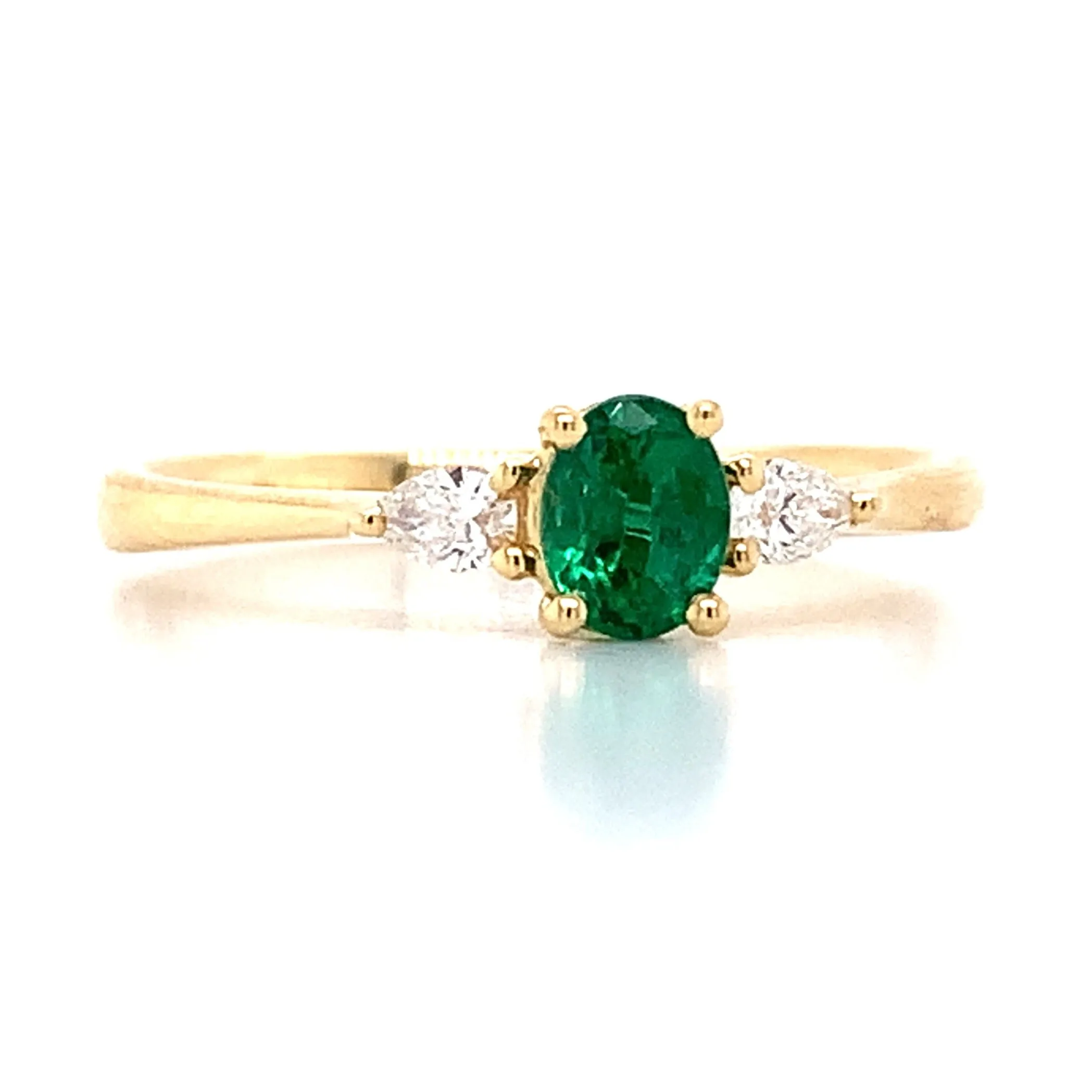 Ladies Emerald & Diamond Ring