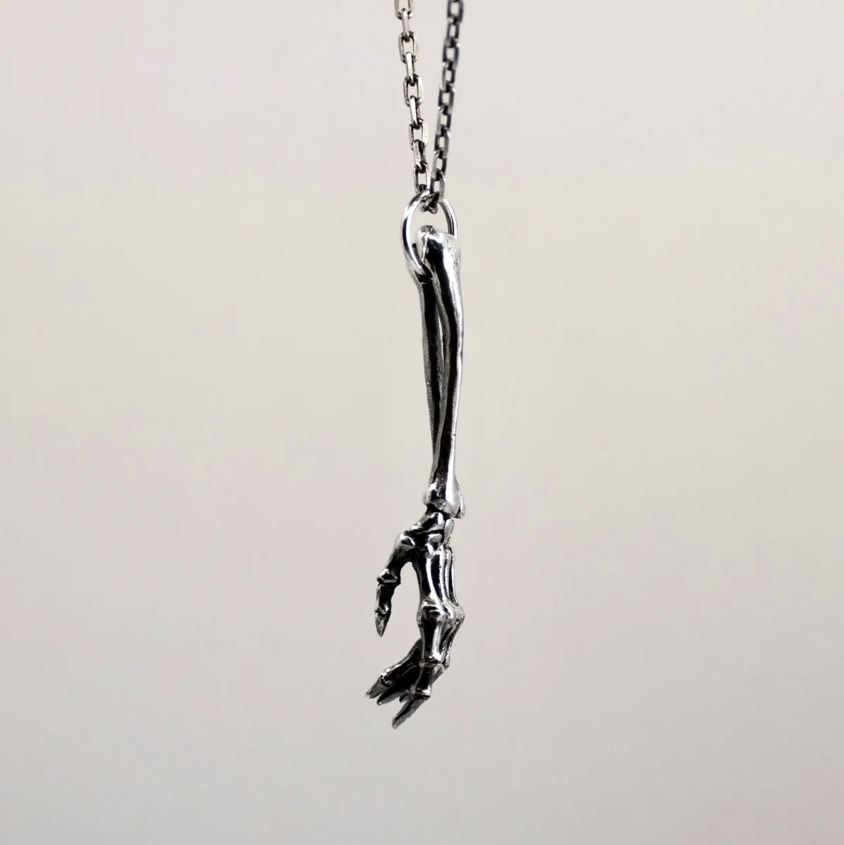 Macabre pendant