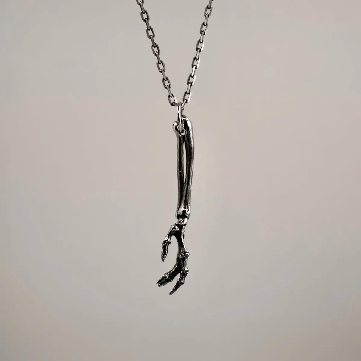 Macabre pendant