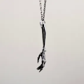 Macabre pendant