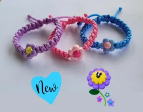 Macrame with flower bracelet