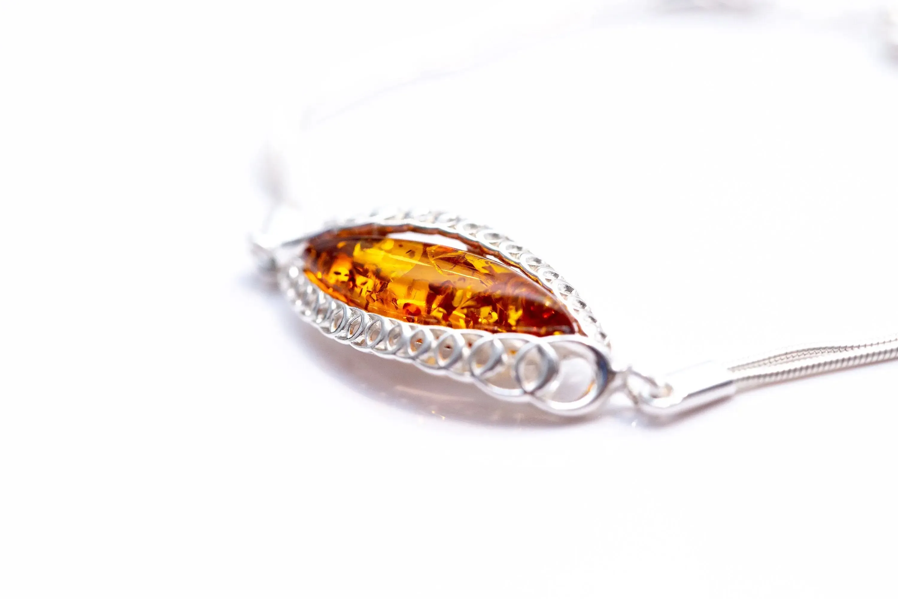 Modern Amber Chain Bracelet