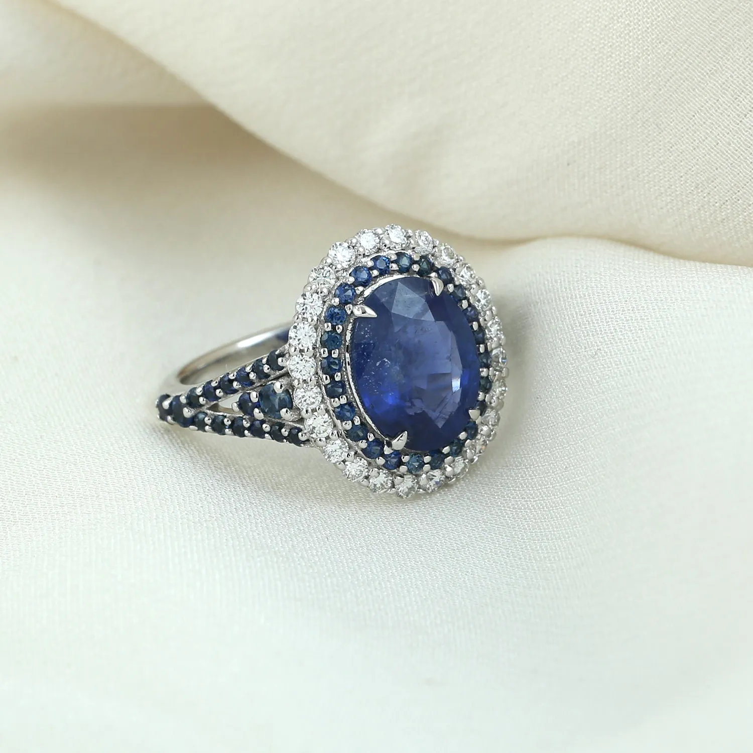 Natural Blue Sapphire Pave Diamond 18k White Gold Handmade Wedding Ring For Her