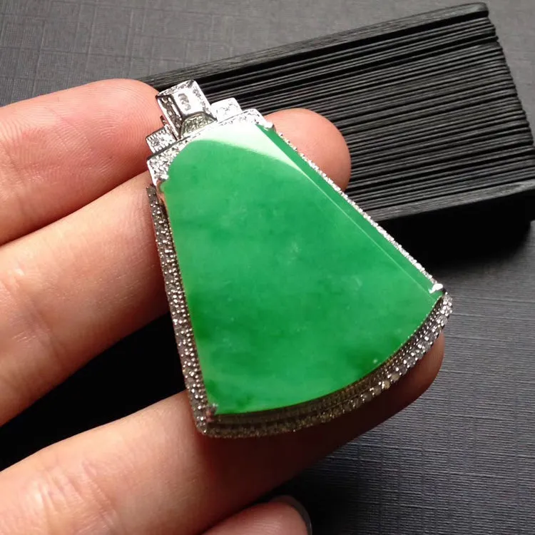 Natural Jade Pendant Jadeite Gold Pendant PT343
