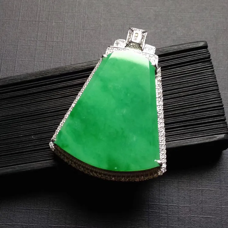 Natural Jade Pendant Jadeite Gold Pendant PT343