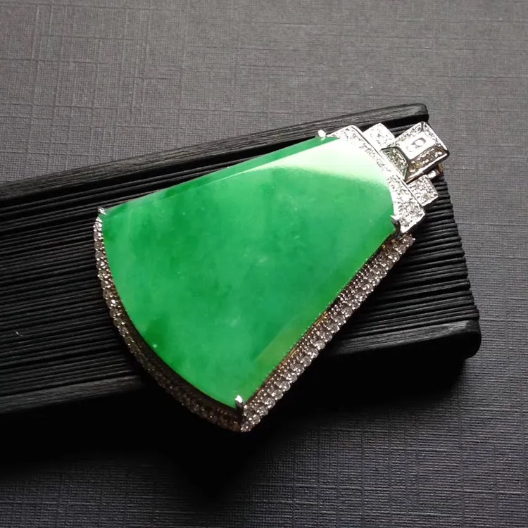 Natural Jade Pendant Jadeite Gold Pendant PT343