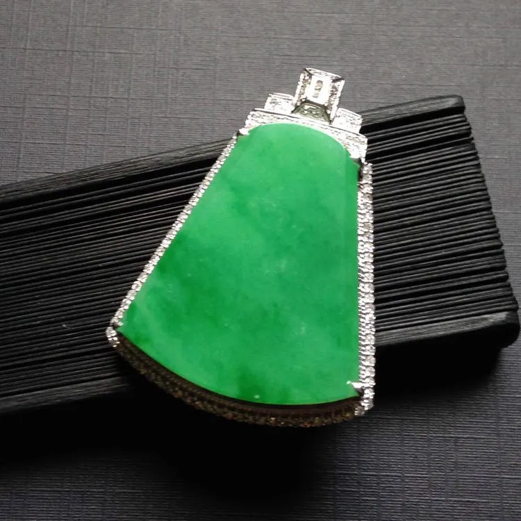 Natural Jade Pendant Jadeite Gold Pendant PT343