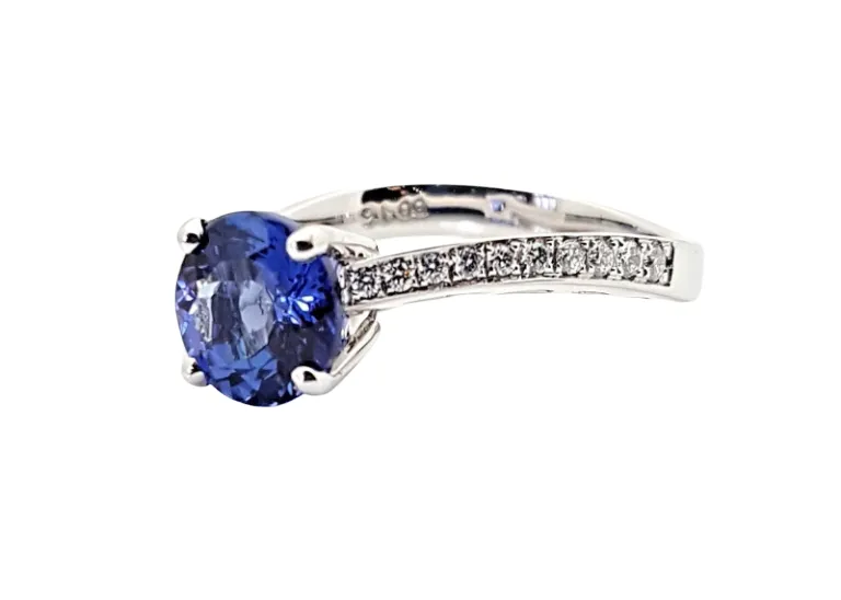 Natural Tanzanite & Diamond Ring Solid 18K White Gold