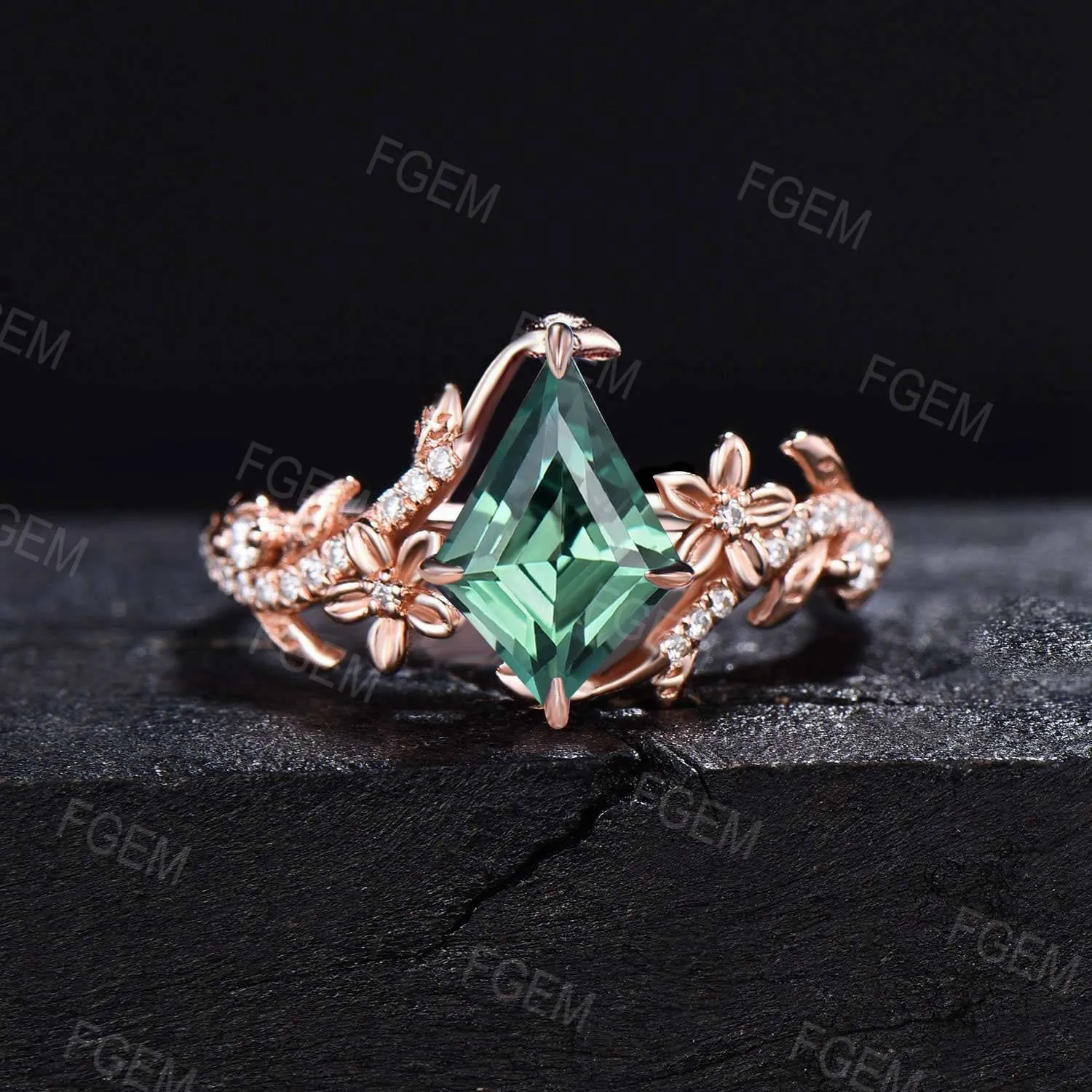 Nature Inspired Green Sapphire Ring Vintage Kite Sapphire Engagement Ring Flower Leaf Vine Moissanite Ring Dainty Wedding Ring Proposal Gift
