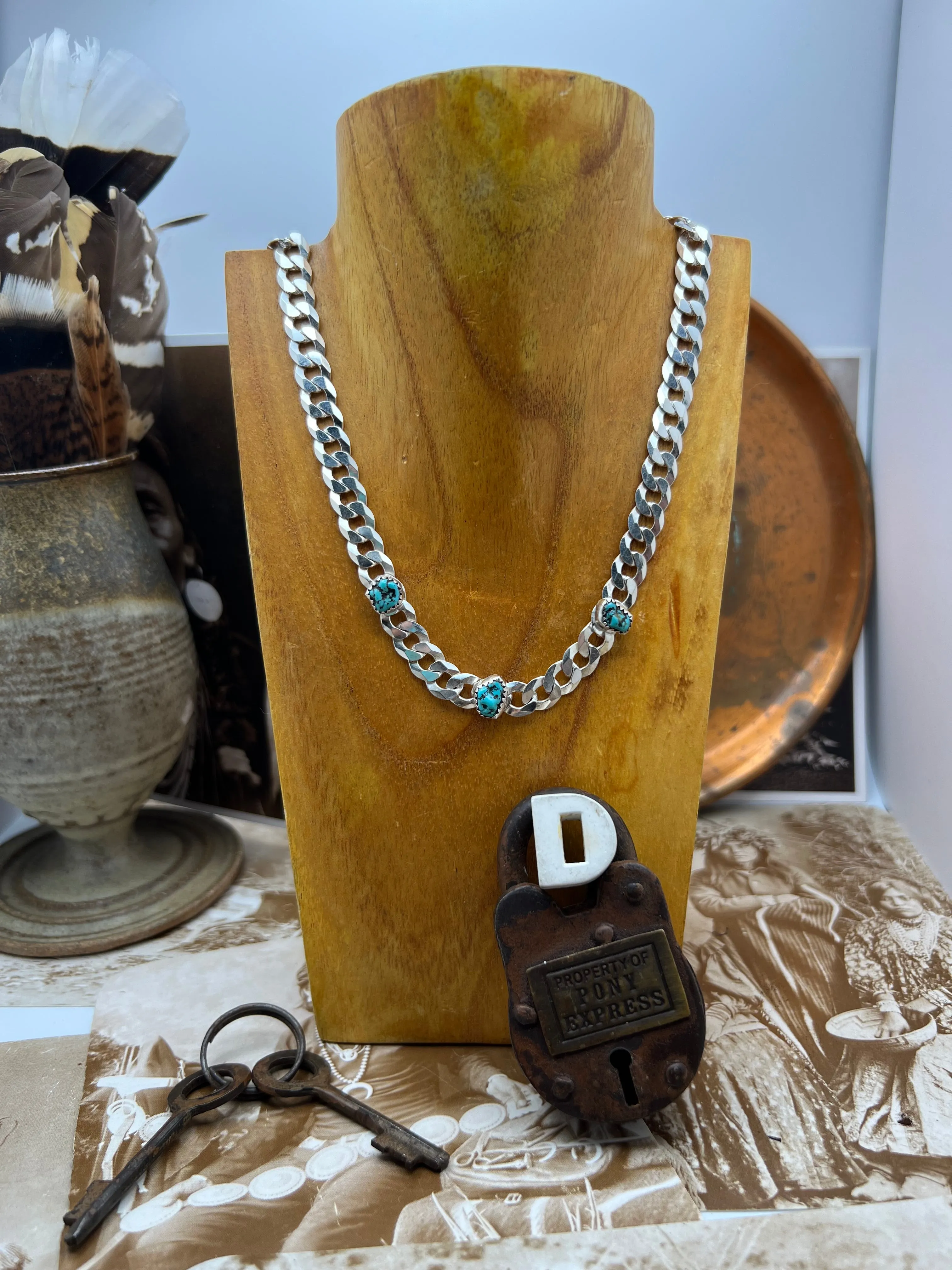 Nugget Curb Chain Choker