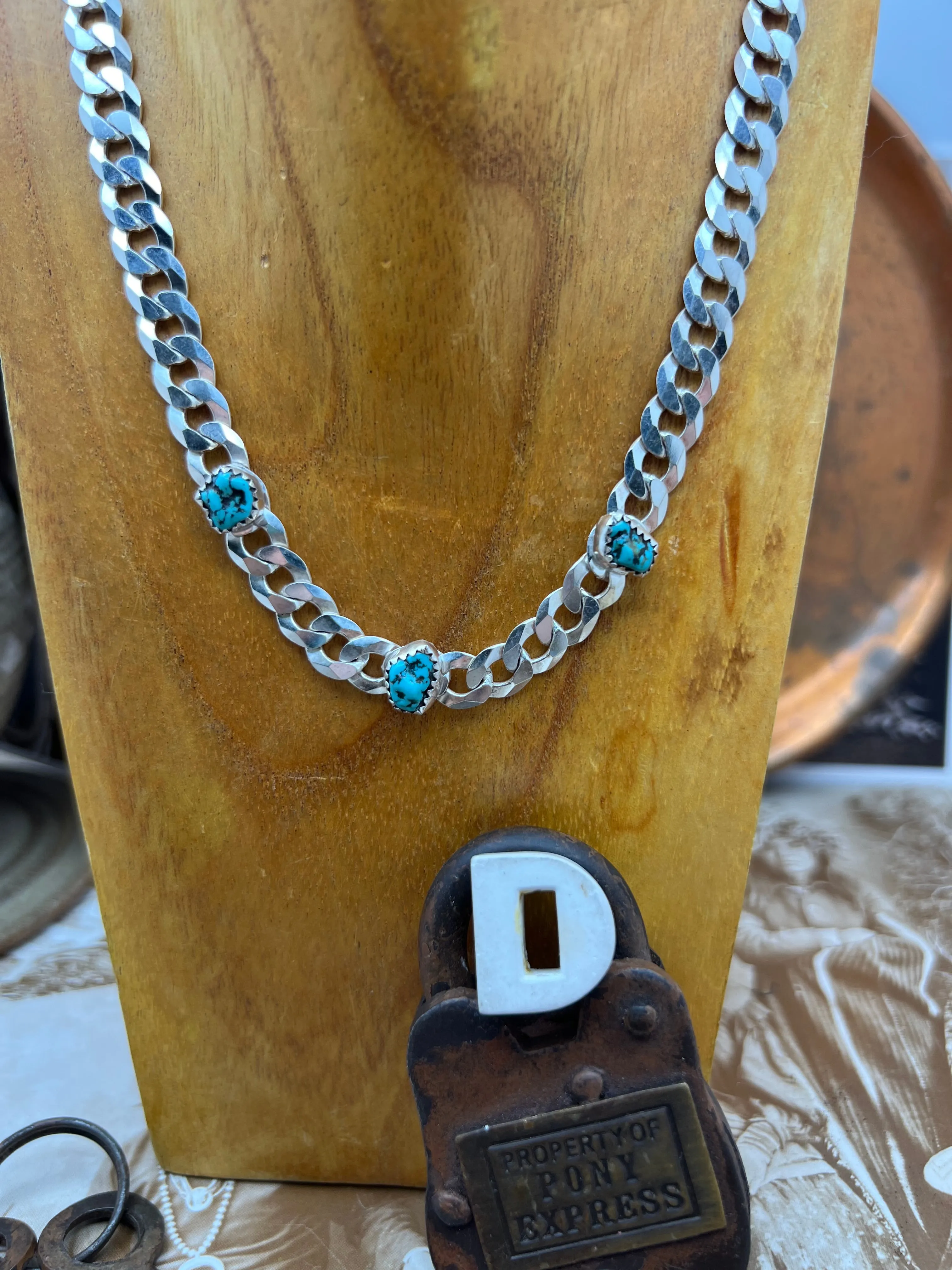 Nugget Curb Chain Choker
