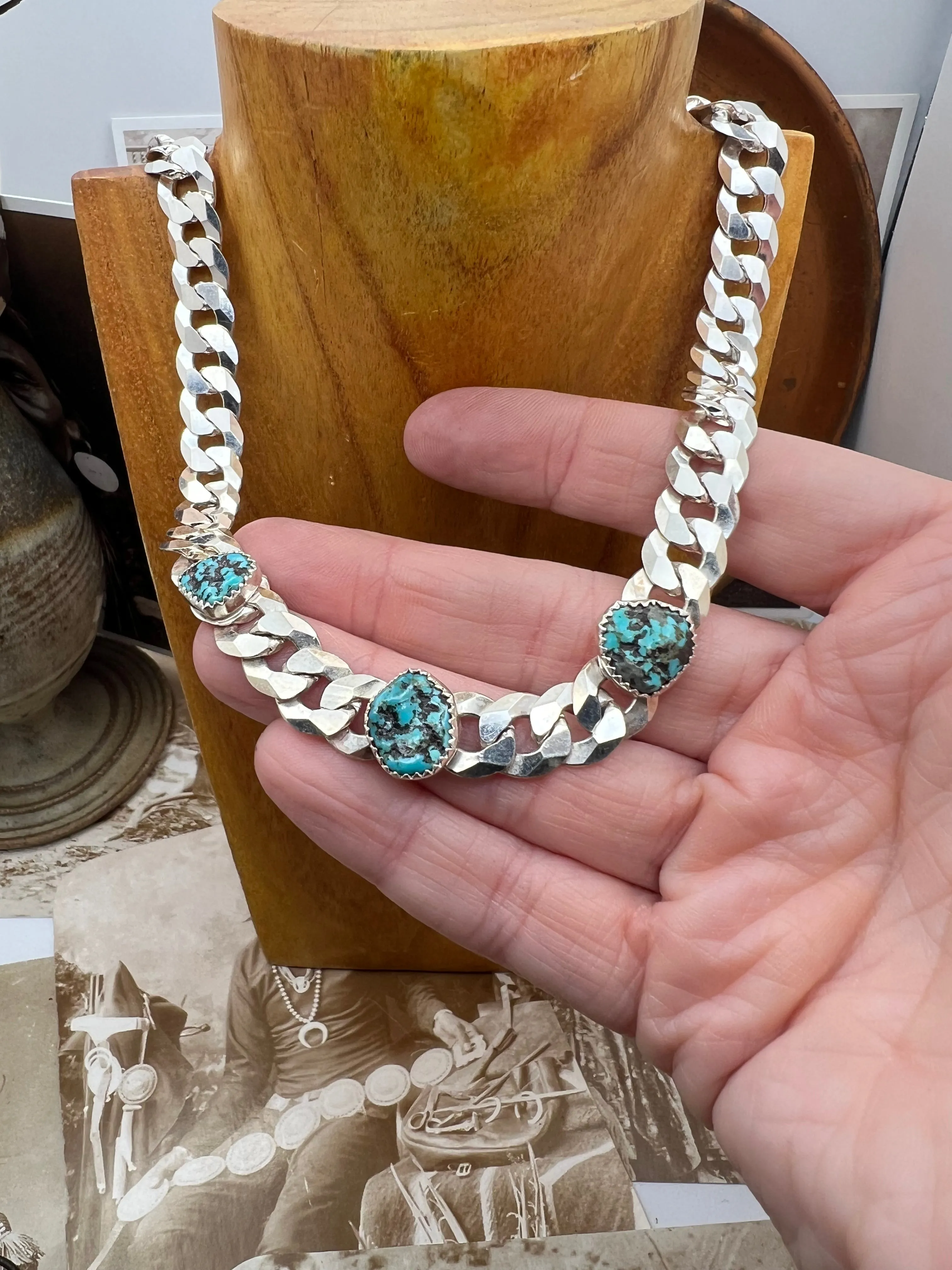 Nugget Curb Chain Choker