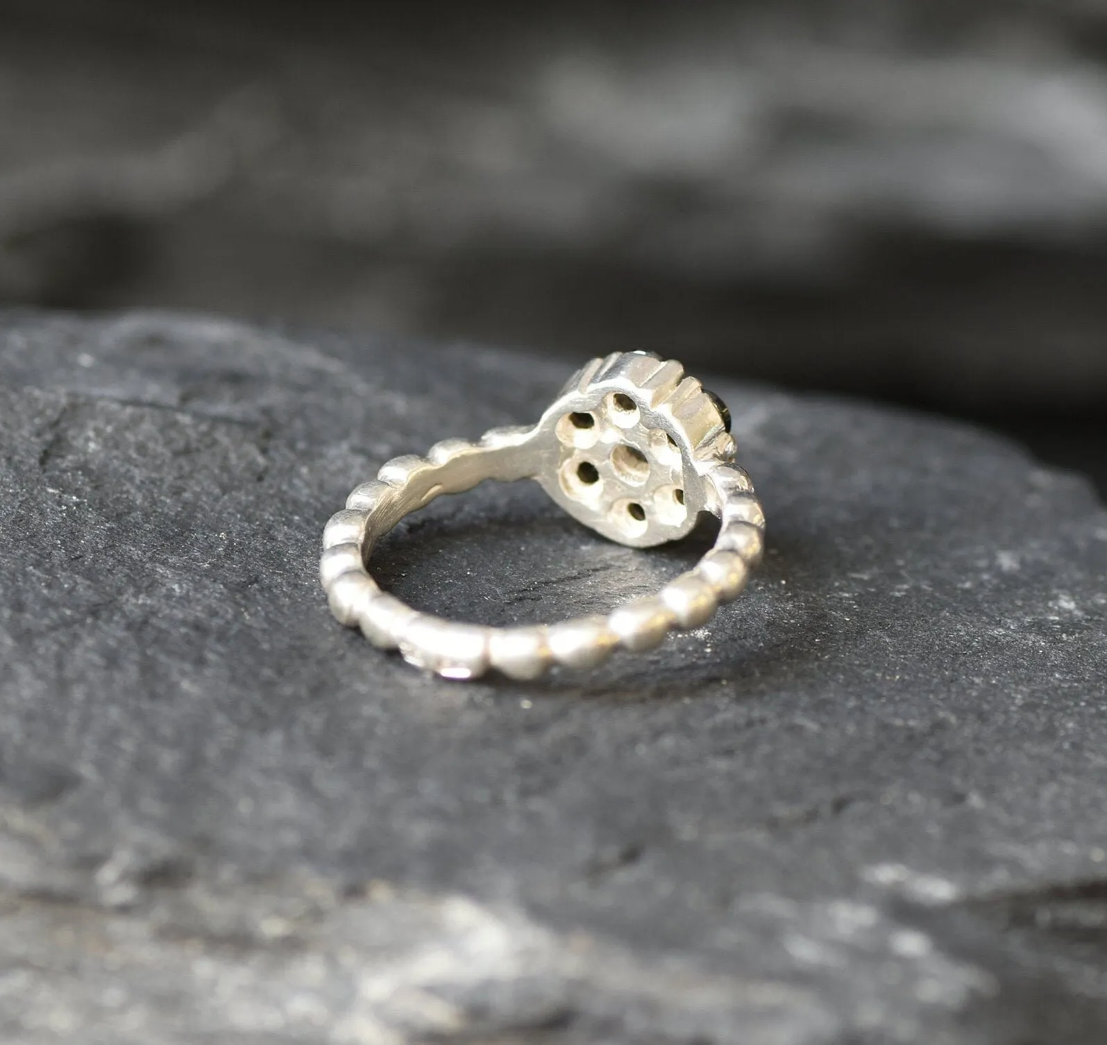 Onyx Ring - Black Flower Ring - Silver Bubble Band