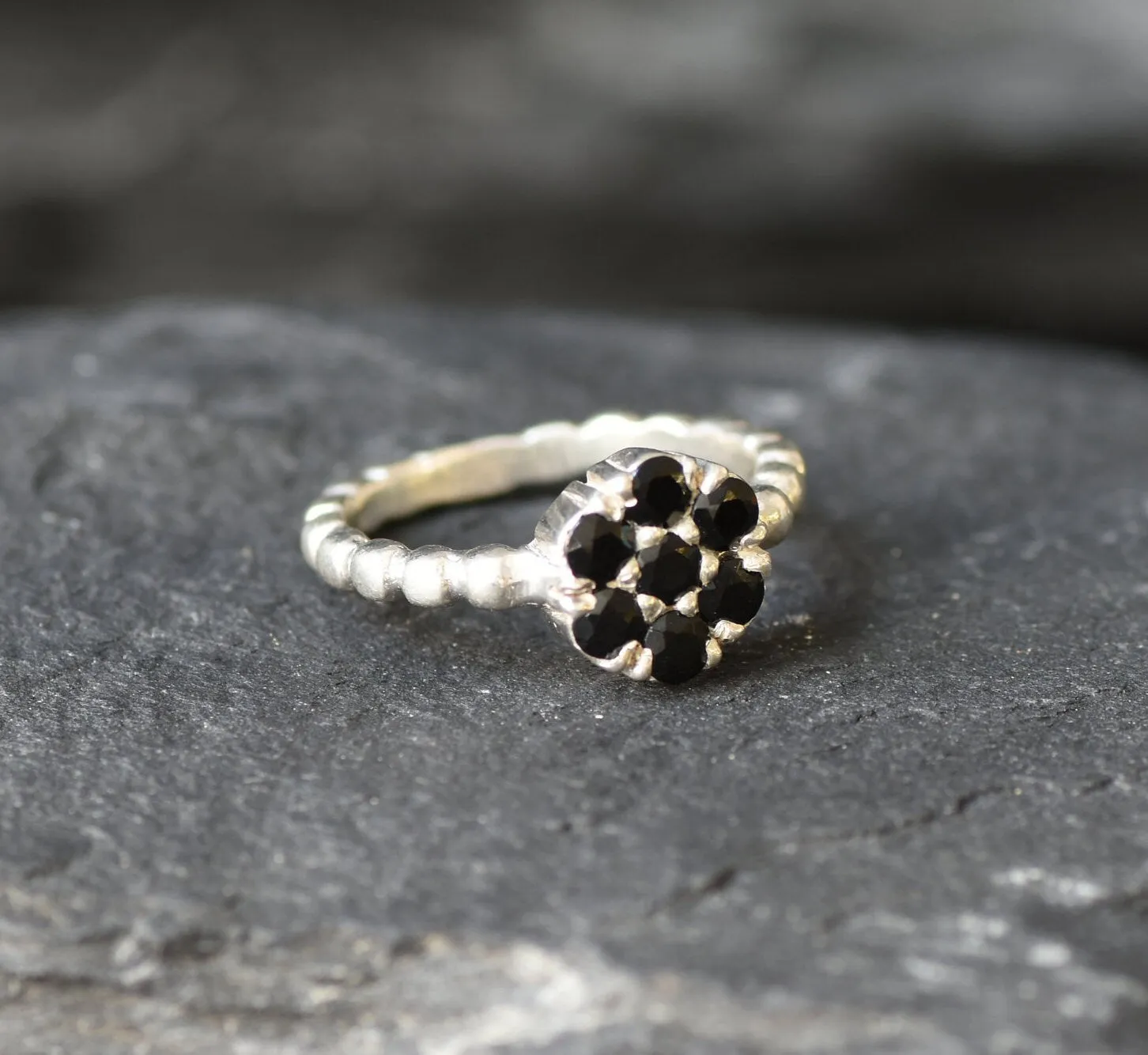 Onyx Ring - Black Flower Ring - Silver Bubble Band