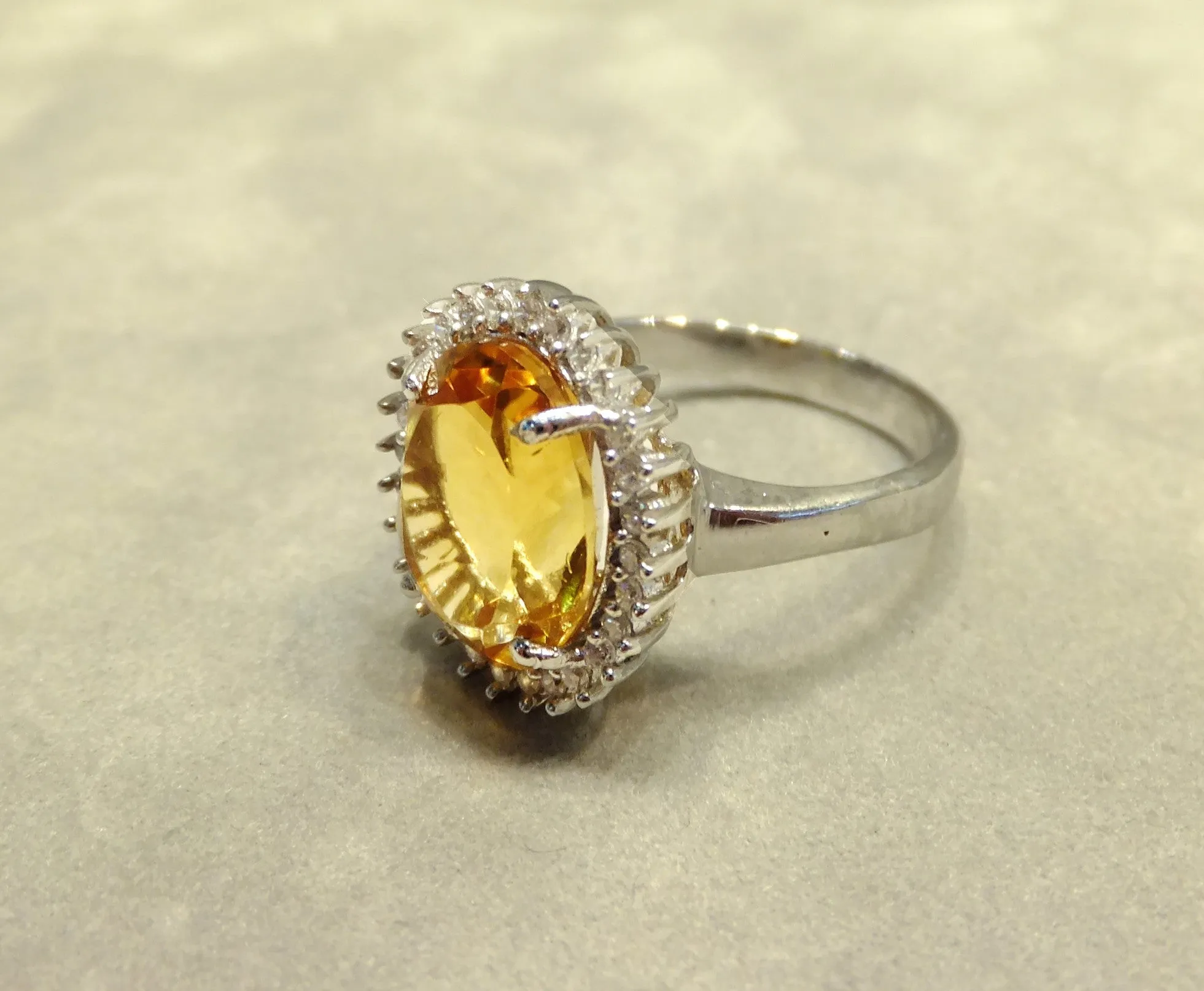 Oval Citrine Gemstone Ring