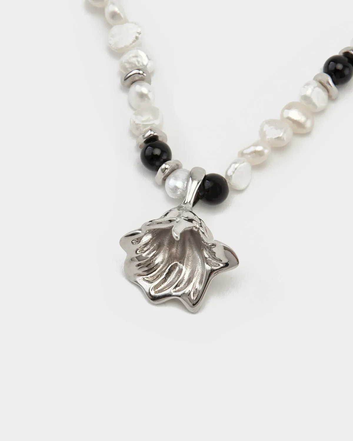 RADIANCE Pearl Drop Necklace