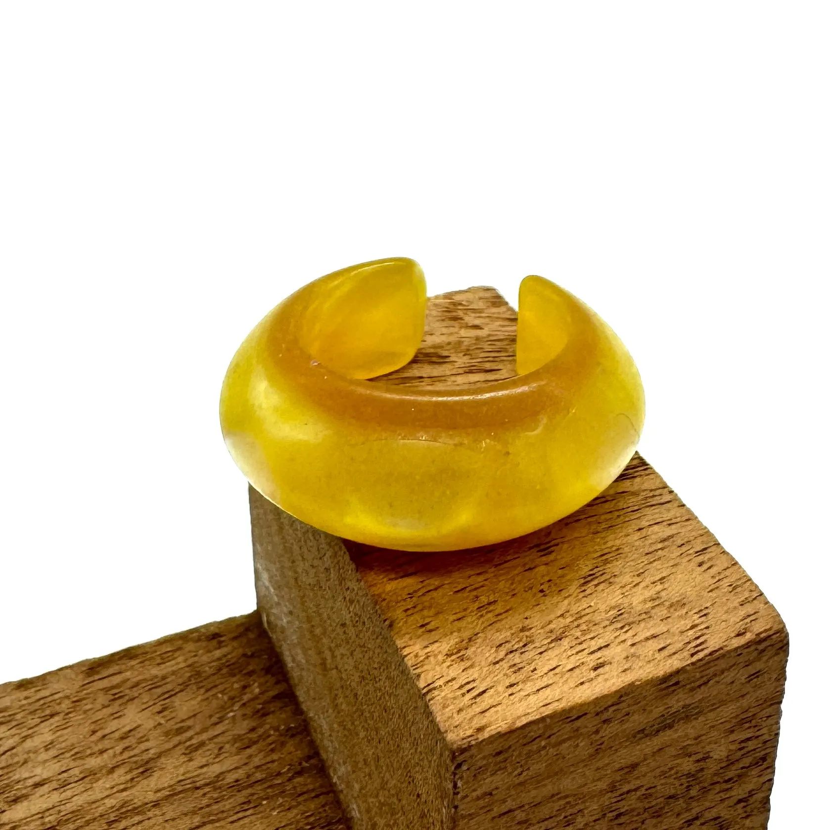 RARE Vintage Lemon Yellow Polka Dot Glow C-Lucite Ring